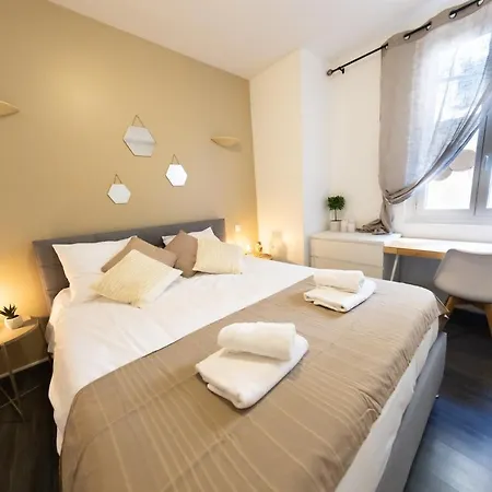 Les Cles De La Cite Apartment