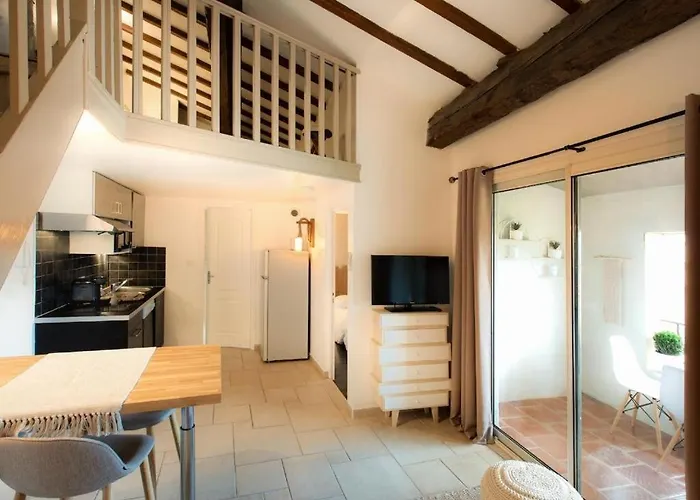 Апартаменти Vue Remparts & Feu D'Artifice *